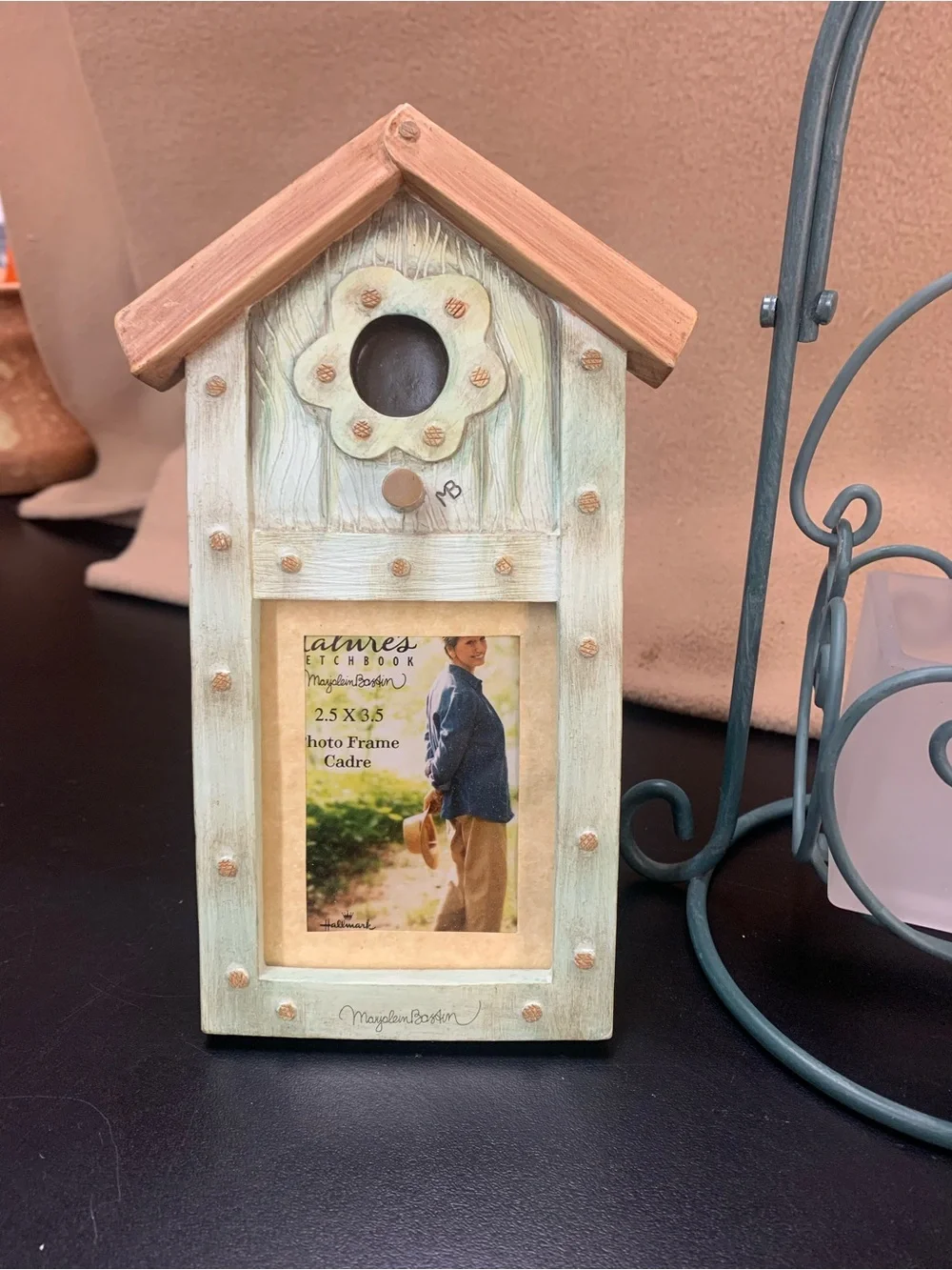 Green Birdhouse Frame Set with Decorative Metal Stand. Inv 901